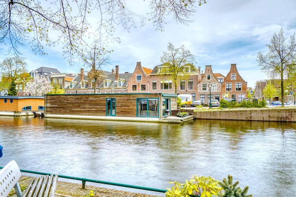 Beautiful Houseboat In The Centre Of Leiden Dış mekan fotoğraf