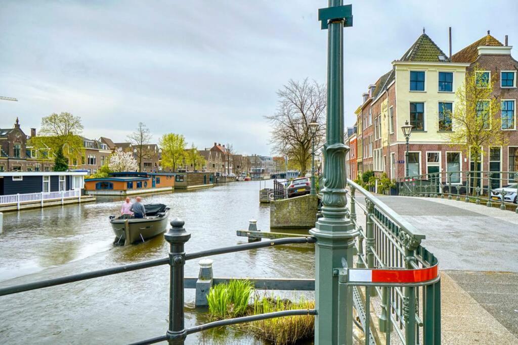 Beautiful Houseboat In The Centre Of Leiden Dış mekan fotoğraf